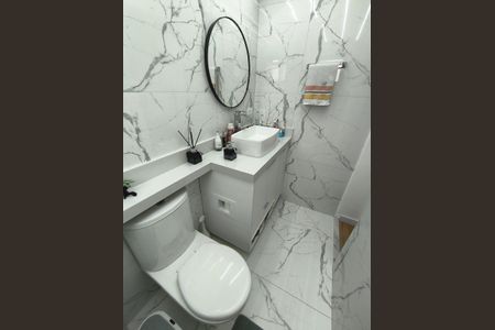 Apartamento à venda com 68m², 2 quartos e 2 vagasBanheiro da Suíte