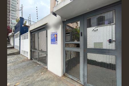Apartamento à venda com 68m², 2 quartos e 2 vagasFachada + Plaquinha