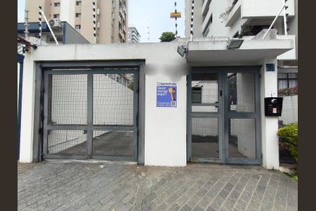 Apartamento à venda com 68m², 2 quartos e 2 vagasFachada + Plaquinha