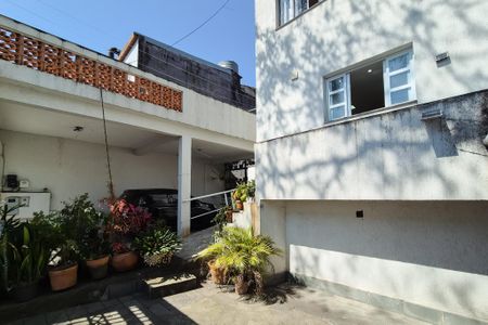 Casa à venda com 277m², 4 quartos e 2 vagasGaragem