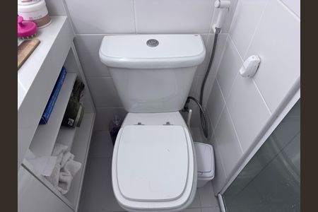 Apartamento à venda com 100m², 2 quartos e 1 vagaBanheiro da Suíte 2