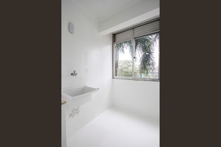 Área de serviço de apartamento para alugar com 2 quartos, 52m² em Itanhangá, Rio de Janeiro