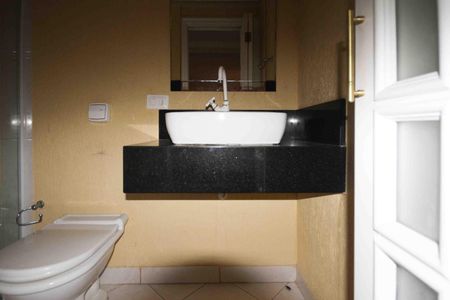 Apartamento à venda com 140m², 2 quartos e 2 vagasBanheiro de serviço