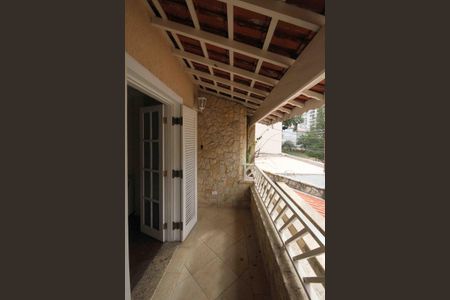 Apartamento à venda com 140m², 2 quartos e 2 vagasVaranda Suite