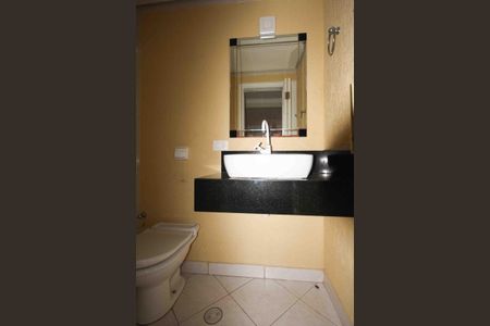 Apartamento à venda com 140m², 2 quartos e 2 vagasBanheiro de serviço