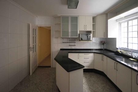Apartamento à venda com 140m², 2 quartos e 2 vagasCozinha