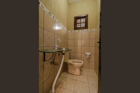 Lavabo de casa de condomínio à venda com 2 quartos, 80m² em Espírito Santo, Porto Alegre