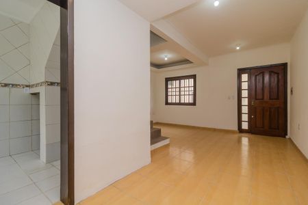 Sala de casa de condomínio à venda com 2 quartos, 80m² em Espírito Santo, Porto Alegre