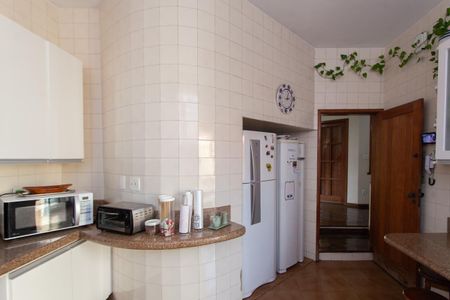 Casa à venda com 360m², 4 quartos e 2 vagasCozinha