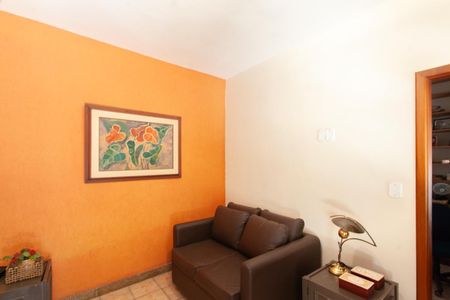 Casa à venda com 360m², 4 quartos e 2 vagasEdícula 