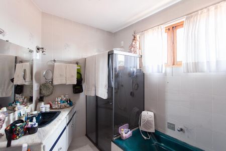 Casa à venda com 360m², 4 quartos e 2 vagasBanheiro da Suíte