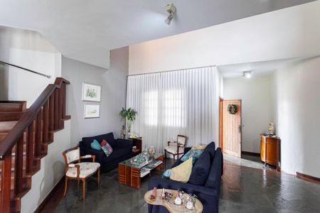 Casa à venda com 360m², 4 quartos e 2 vagasSala 1