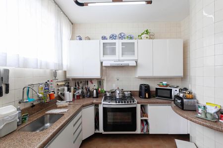 Casa à venda com 360m², 4 quartos e 2 vagasCozinha