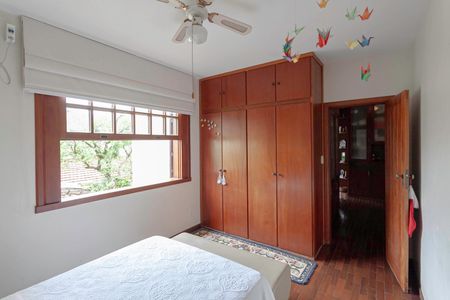 Casa à venda com 360m², 4 quartos e 2 vagasQuarto 1