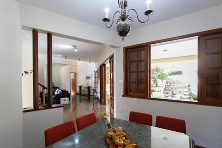 Casa à venda com 360m², 4 quartos e 2 vagasSala 2