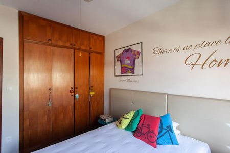 Casa à venda com 360m², 4 quartos e 2 vagasQuarto 2