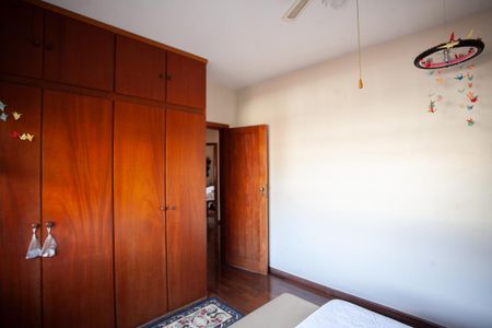 Casa à venda com 360m², 4 quartos e 2 vagasQuarto 1