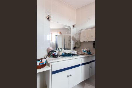 Casa à venda com 360m², 4 quartos e 2 vagasBanheiro da Suíte