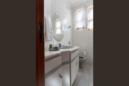 Casa à venda com 360m², 4 quartos e 2 vagasLavabo