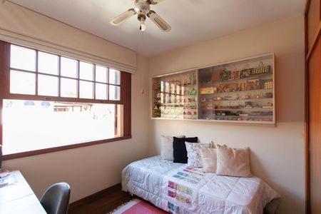 Casa à venda com 360m², 4 quartos e 2 vagasQuarto 3