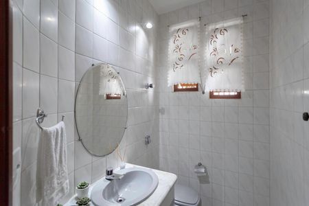 Casa à venda com 360m², 4 quartos e 2 vagasLavabo