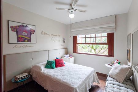 Casa à venda com 360m², 4 quartos e 2 vagasQuarto 2