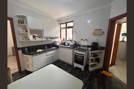Apartamento para alugar com 220m², 4 quartos e 3 vagas