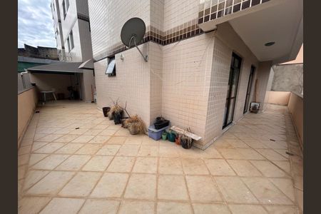 Apartamento para alugar com 220m², 4 quartos e 3 vagas