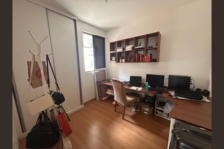 Apartamento para alugar com 220m², 4 quartos e 3 vagas