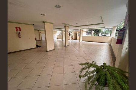 Apartamento para alugar com 220m², 4 quartos e 3 vagas