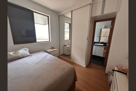 Apartamento para alugar com 220m², 4 quartos e 3 vagas