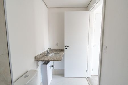 Apartamento à venda com 131m², 3 quartos e 2 vagasBanheiro da suíte 1