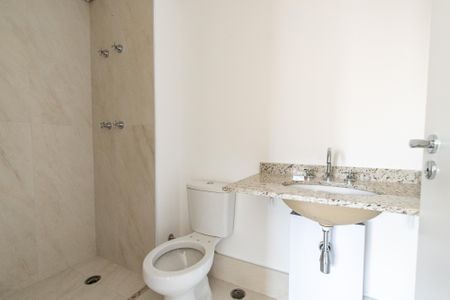 Apartamento à venda com 131m², 3 quartos e 2 vagasBanheiro da suíte 1