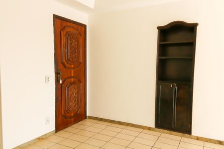 Apartamento à venda com 70m², 2 quartos e 1 vagaSala