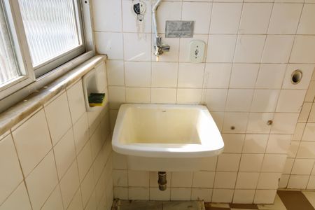 Apartamento à venda com 70m², 2 quartos e 1 vagaÁrea de Serviço