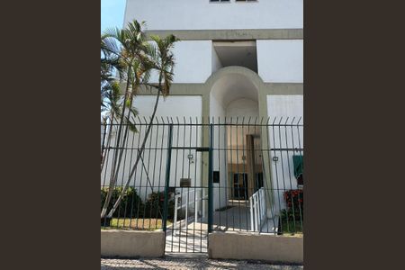 Apartamento à venda com 70m², 2 quartos e 1 vagaFachada