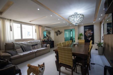 Apartamento para alugar com 400m², 3 quartos e 2 vagas Apartamento para alugar com 400m², 3 quartos e 2 vagasSala