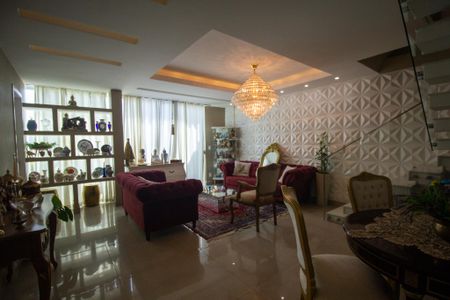 Apartamento para alugar com 400m², 3 quartos e 2 vagas Apartamento para alugar com 400m², 3 quartos e 2 vagasSala