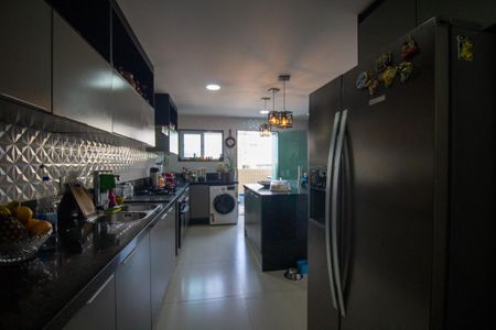 Apartamento para alugar com 400m², 3 quartos e 2 vagas Apartamento para alugar com 400m², 3 quartos e 2 vagasCozinha e Área de Serviço