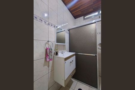 Casa à venda com 123m², 2 quartos e 2 vagasBanheiro Social