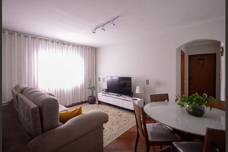 Apartamento à venda com 57m², 2 quartos e 1 vaga Apartamento à venda com 57m², 2 quartos e 1 vagaSala