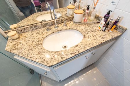 Apartamento para alugar com 57m², 2 quartos e 1 vaga Apartamento para alugar com 57m², 2 quartos e 1 vagaBanheiro