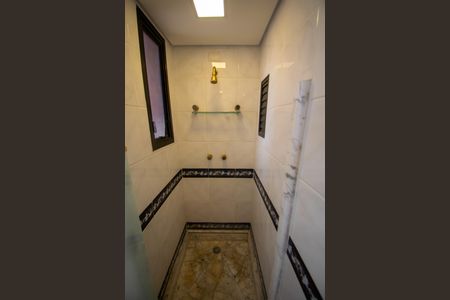 Apartamento para alugar com 550m², 5 quartos e 5 vagas Apartamento para alugar com 550m², 5 quartos e 5 vagasBanheiro da Suíte 4