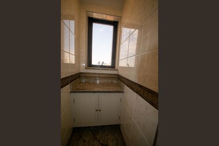 Apartamento para alugar com 550m², 5 quartos e 5 vagas Apartamento para alugar com 550m², 5 quartos e 5 vagasBanheiro da Suíte 1