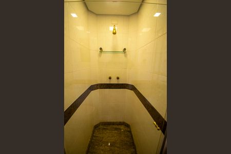 Apartamento para alugar com 550m², 5 quartos e 5 vagas Apartamento para alugar com 550m², 5 quartos e 5 vagasBanheiro da Suíte 3