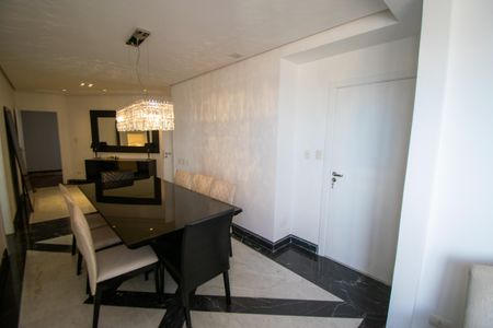 Apartamento para alugar com 550m², 5 quartos e 5 vagas Apartamento para alugar com 550m², 5 quartos e 5 vagasSala de Jantar