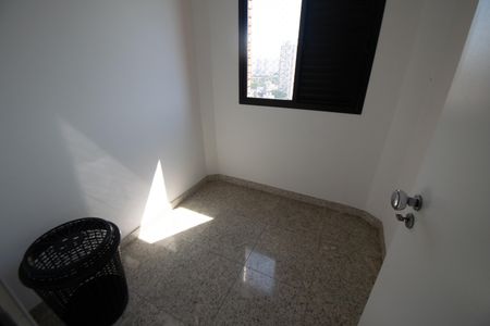 Apartamento para alugar com 550m², 5 quartos e 5 vagas Apartamento para alugar com 550m², 5 quartos e 5 vagasQuarto de Serviço