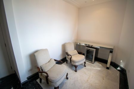 Apartamento para alugar com 550m², 5 quartos e 5 vagas Apartamento para alugar com 550m², 5 quartos e 5 vagasSala de Jantar