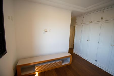 Apartamento para alugar com 550m², 5 quartos e 5 vagas Apartamento para alugar com 550m², 5 quartos e 5 vagasSuíte 3