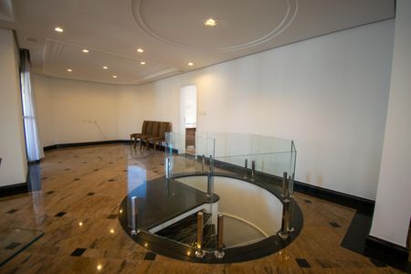 Apartamento para alugar com 550m², 5 quartos e 5 vagas Apartamento para alugar com 550m², 5 quartos e 5 vagasÁrea comum